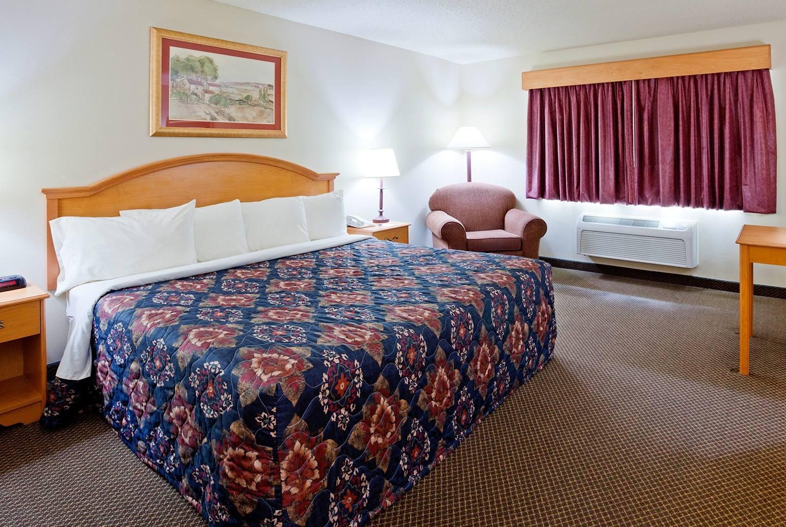 Americinn By Wyndham Fulton Clinton Esterno foto