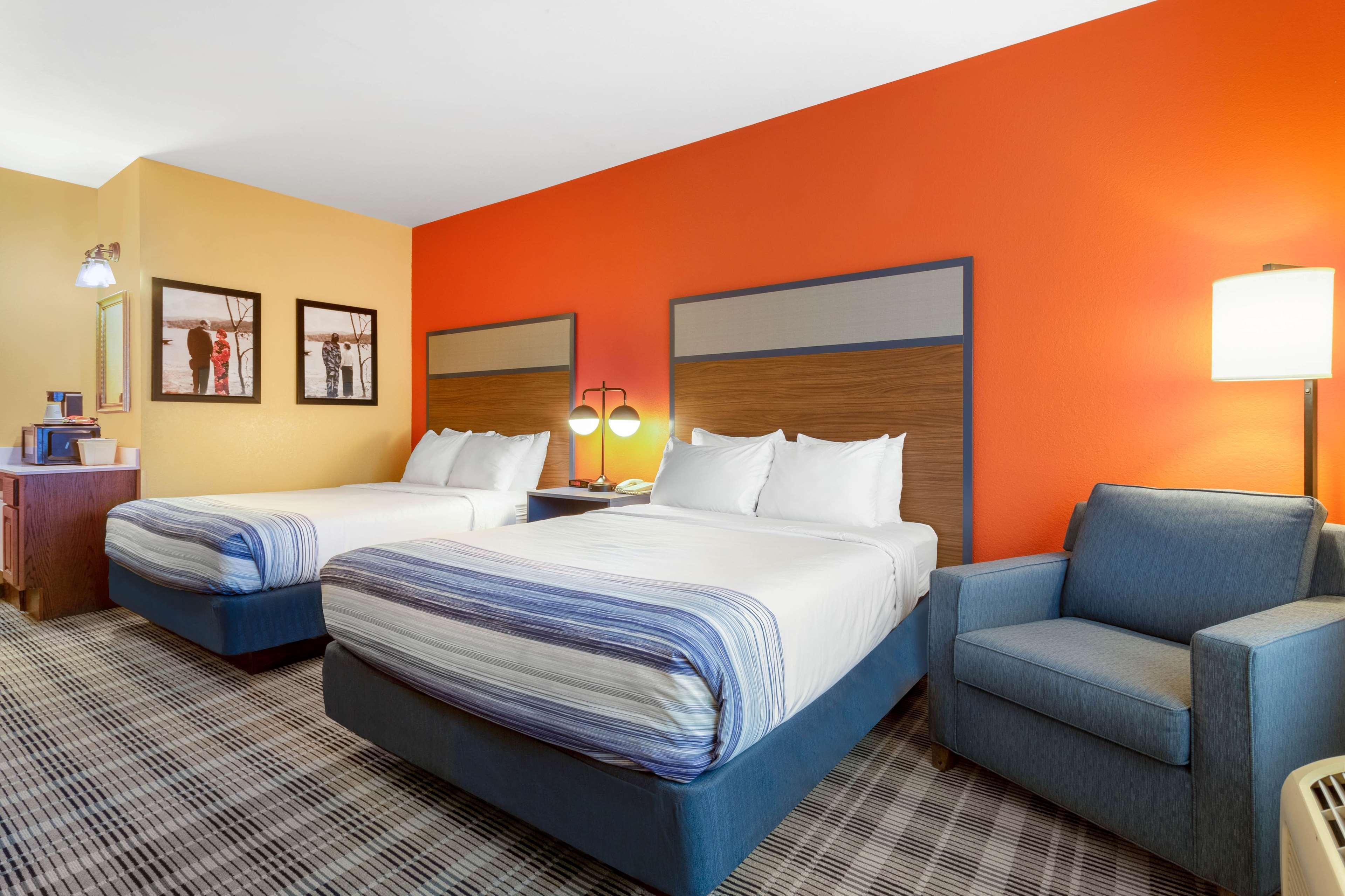 Americinn By Wyndham Fulton Clinton Esterno foto