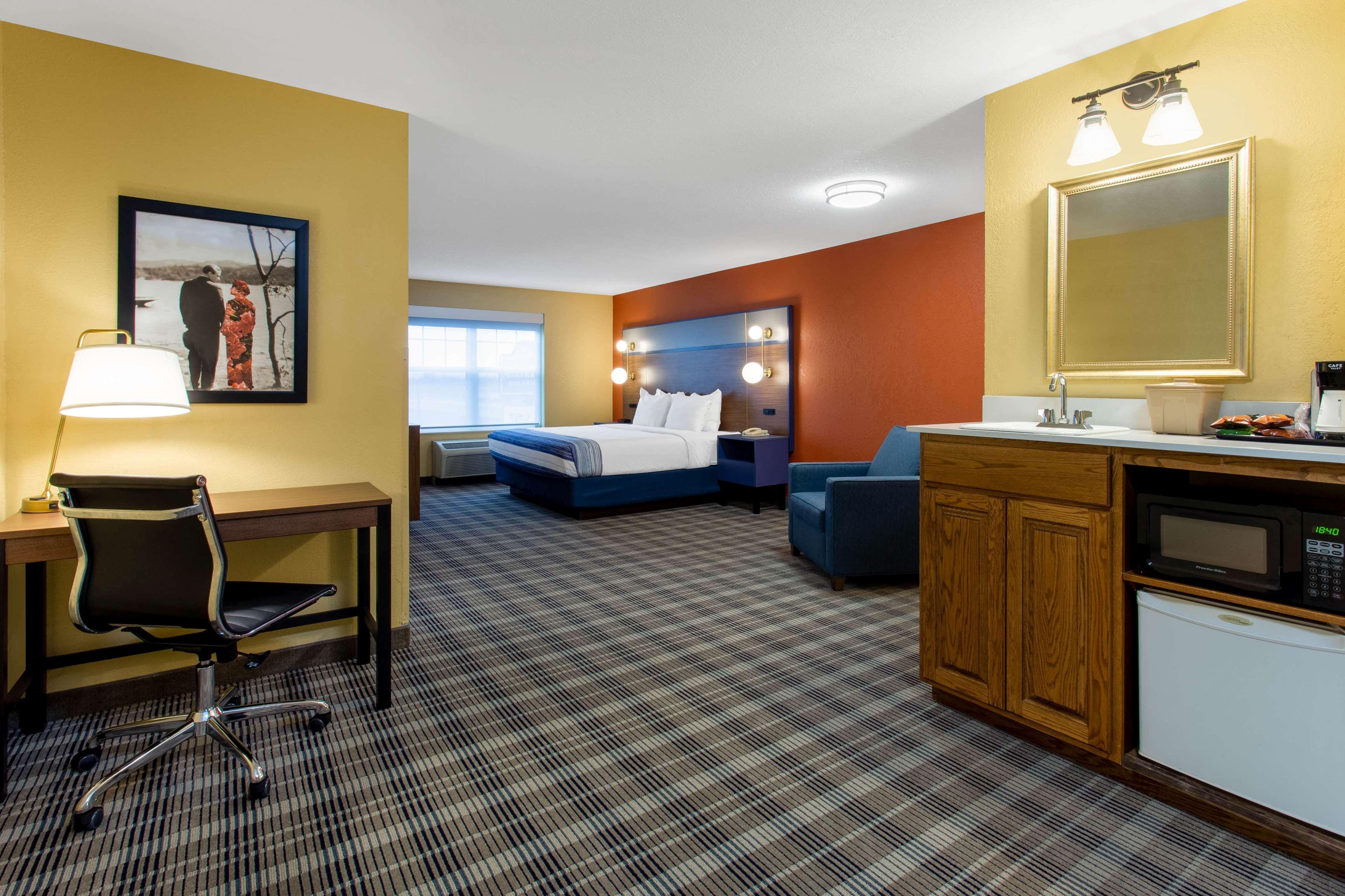 Americinn By Wyndham Fulton Clinton Esterno foto