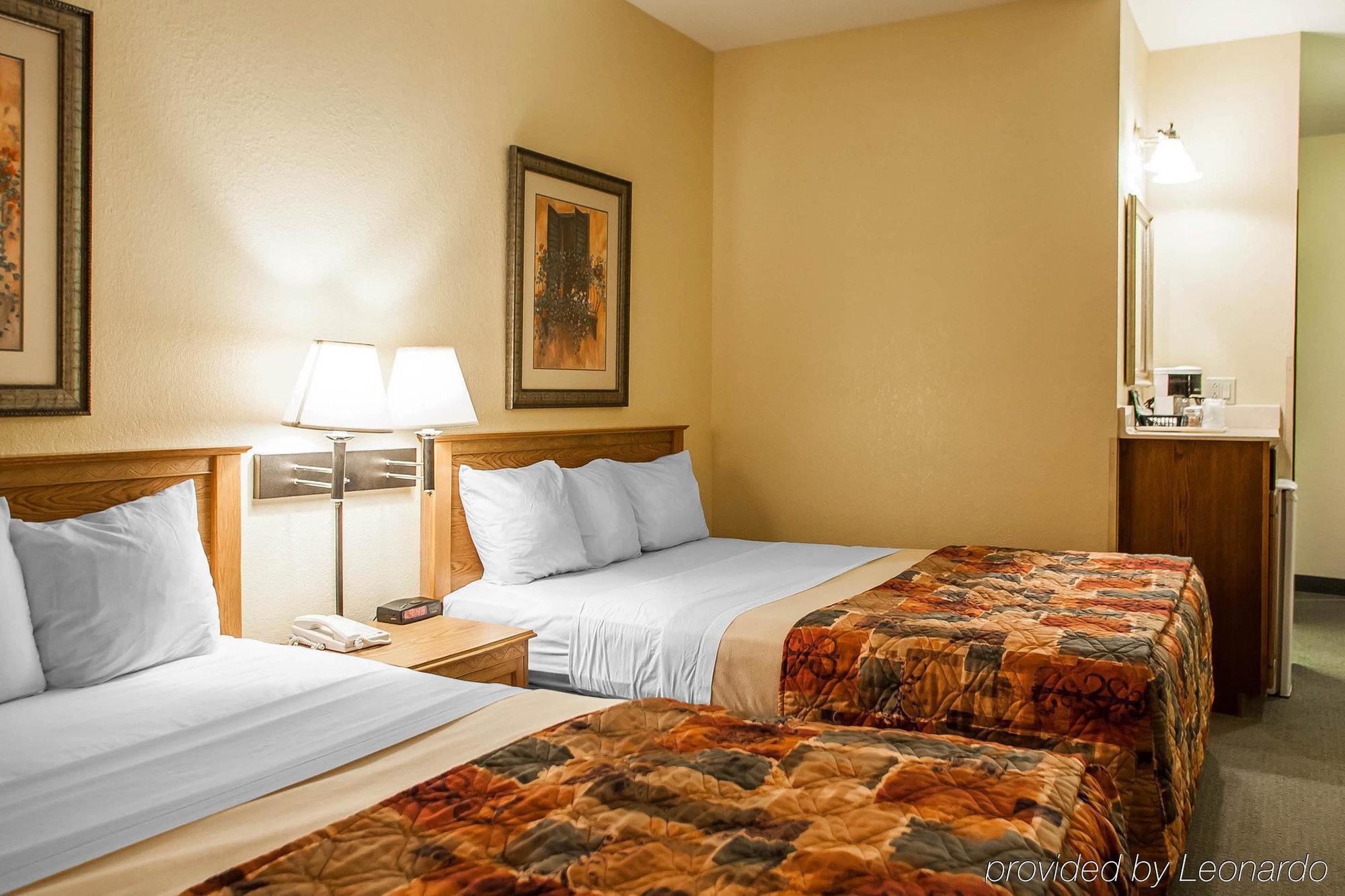 Americinn By Wyndham Fulton Clinton Esterno foto