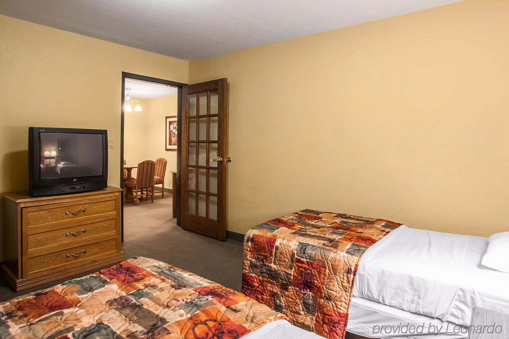 Americinn By Wyndham Fulton Clinton Esterno foto