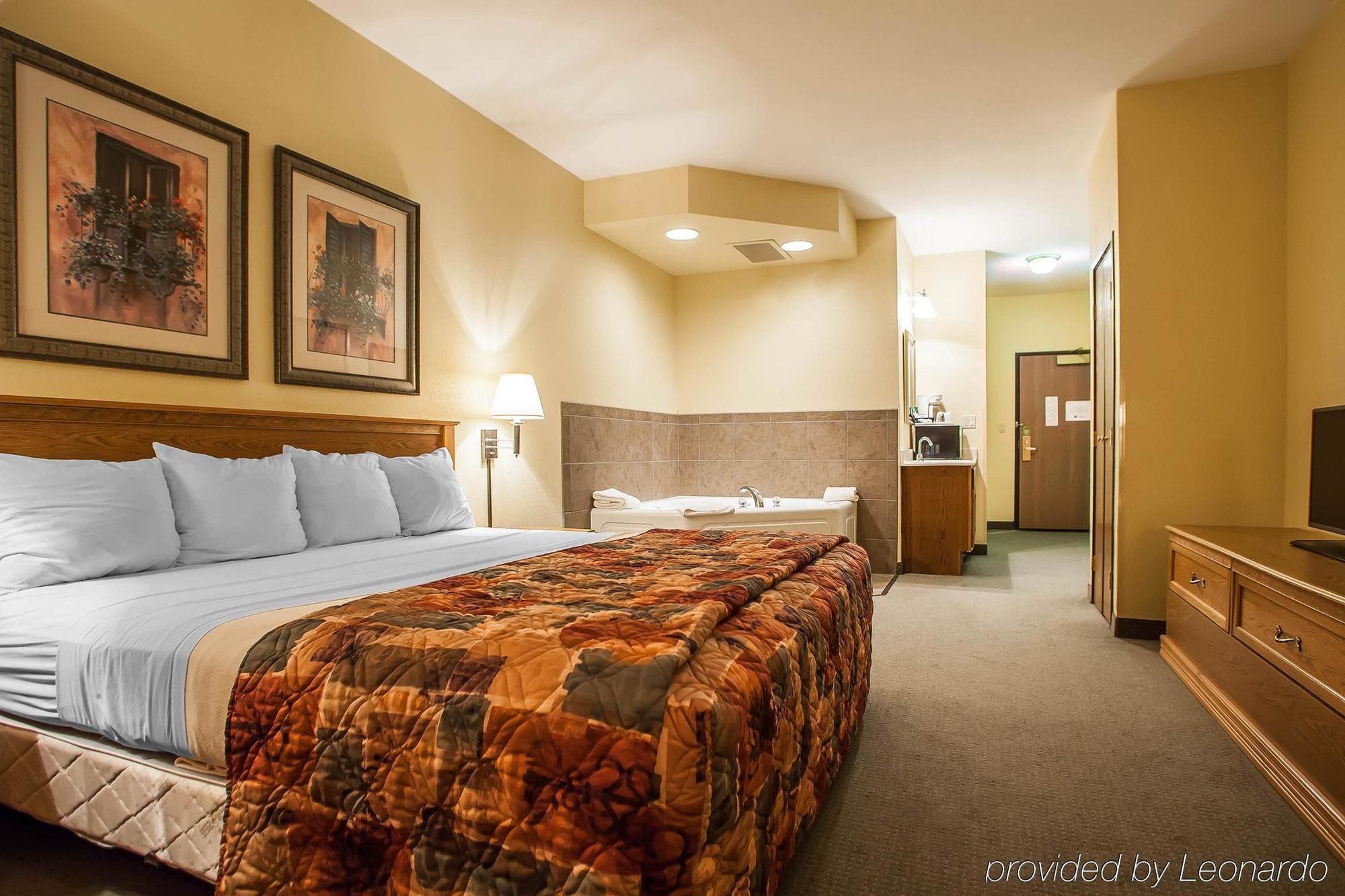 Americinn By Wyndham Fulton Clinton Esterno foto